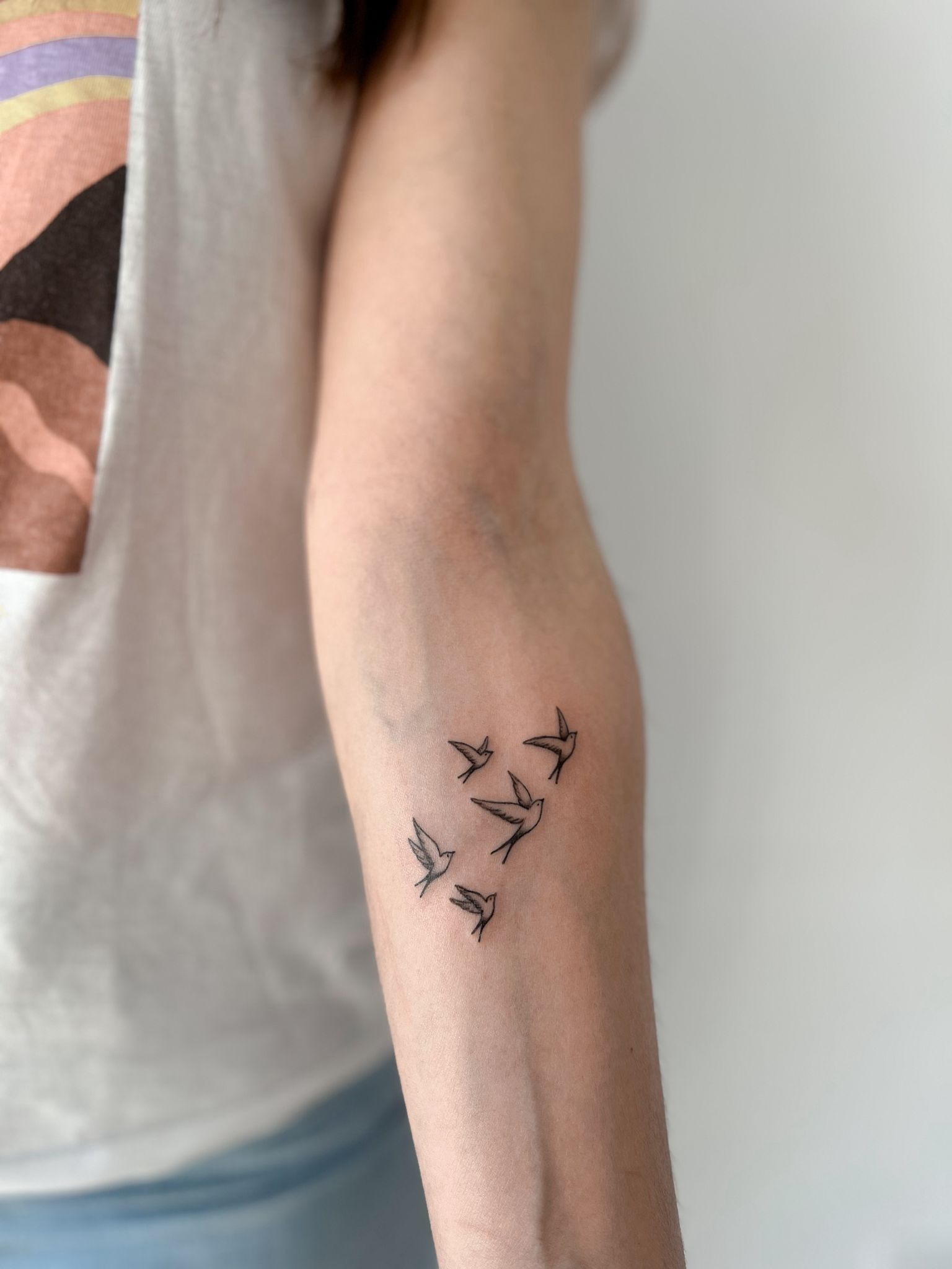 Tatuaje fine line · pájaros por Marta San